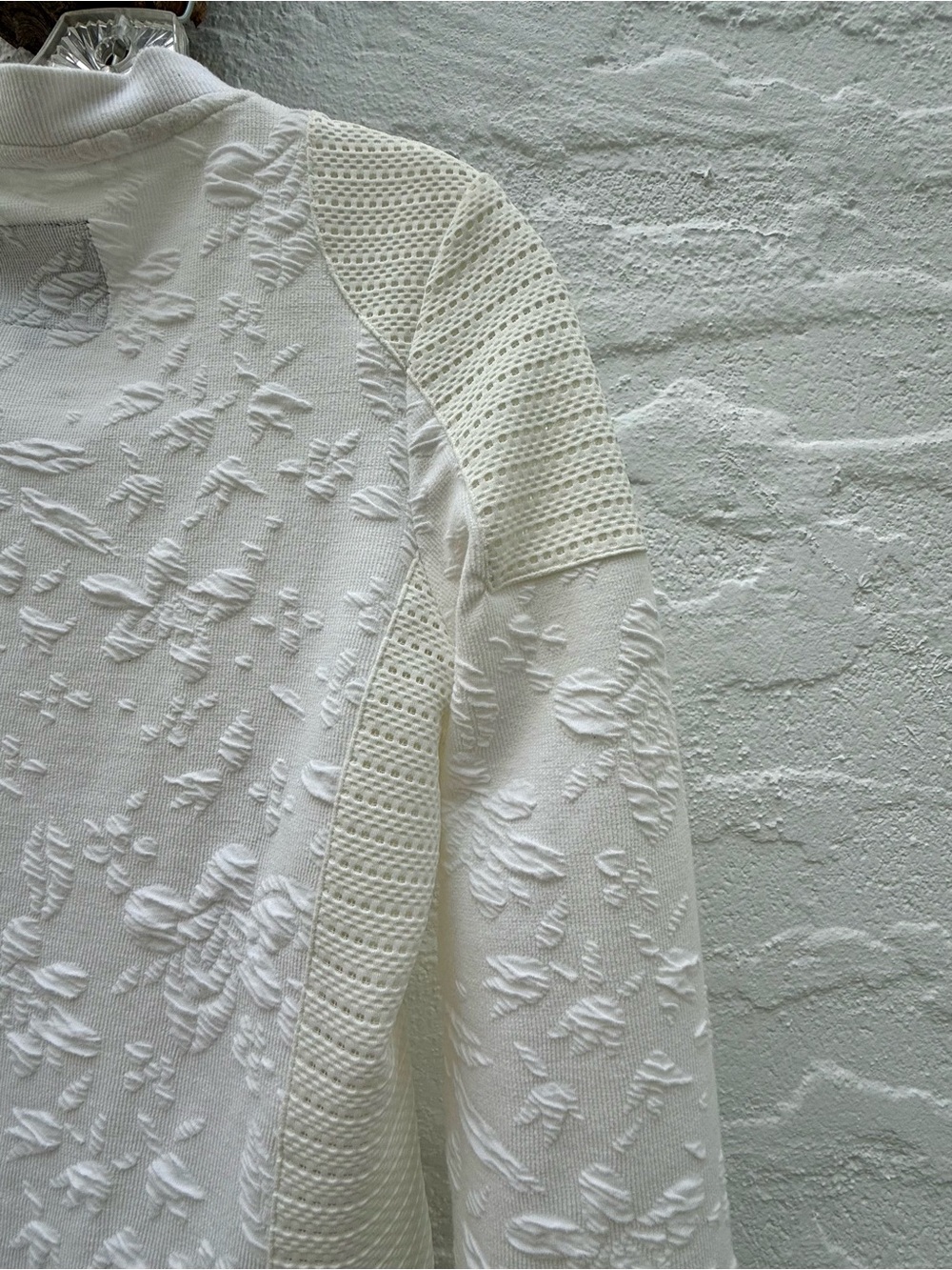 Sanctuary white multi-textured minimalist bomber jacket. Small - Picture 3 of 12